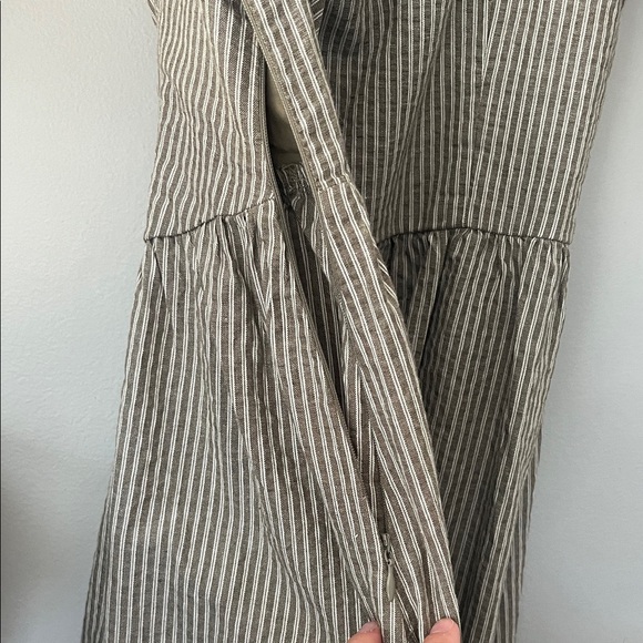 Neuflora Edith Puff Sleeve Dress - Picture 5 of 6